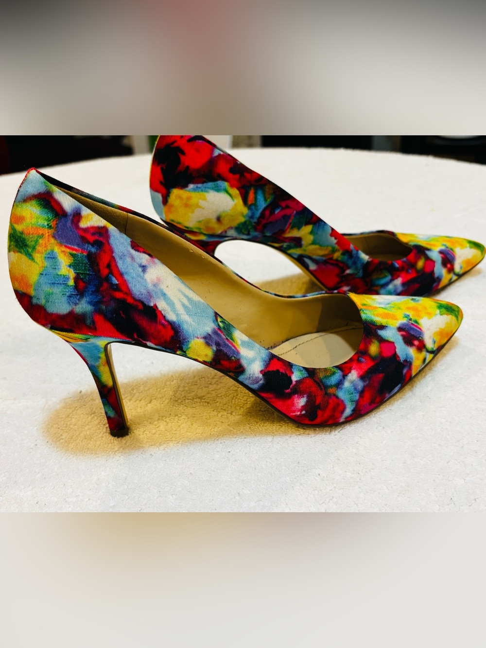 Tie Dye Heels By BCBG - Size 7 M - Heel Height 3 Inches - box 2